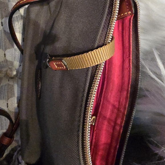 Dooney & Bourke Green With Brown Leather Accents  Crossbody Bag NEW - Picture 10 of 14